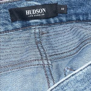 Hudson size 32